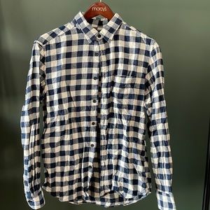 Uniqlo Long Sleeve Checkered Button Down Shirt (Size M)